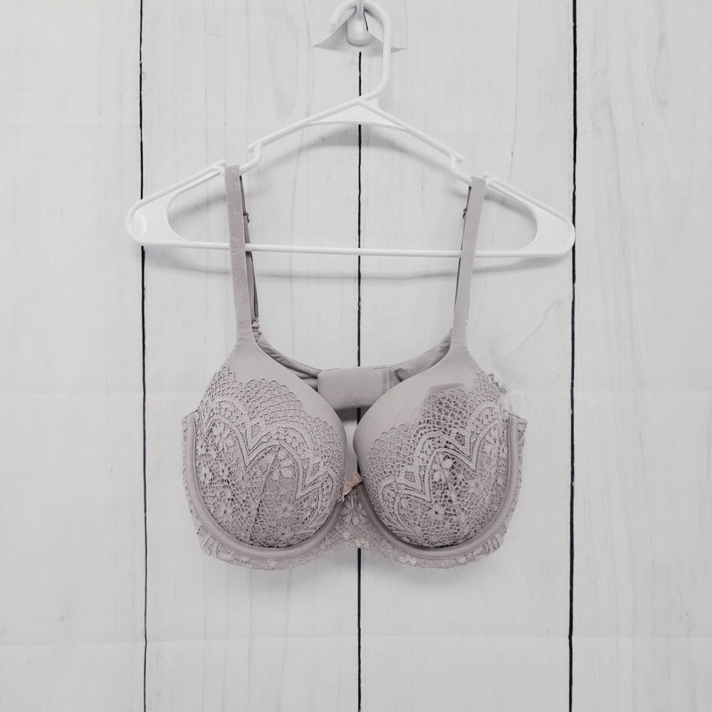 Victoria's Secret Body by VS Lined Demi Wired Laced Lavender Bra 34DD